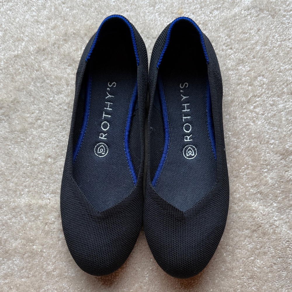 Rothy's Women's Black and Blue Flats